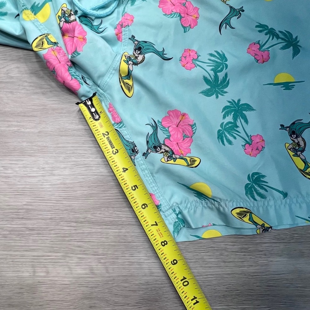 Batman Mens Tropical Surfing Swim Trunks Blue Board Shorts Size L Mesh Lining - Picture 9 of 10